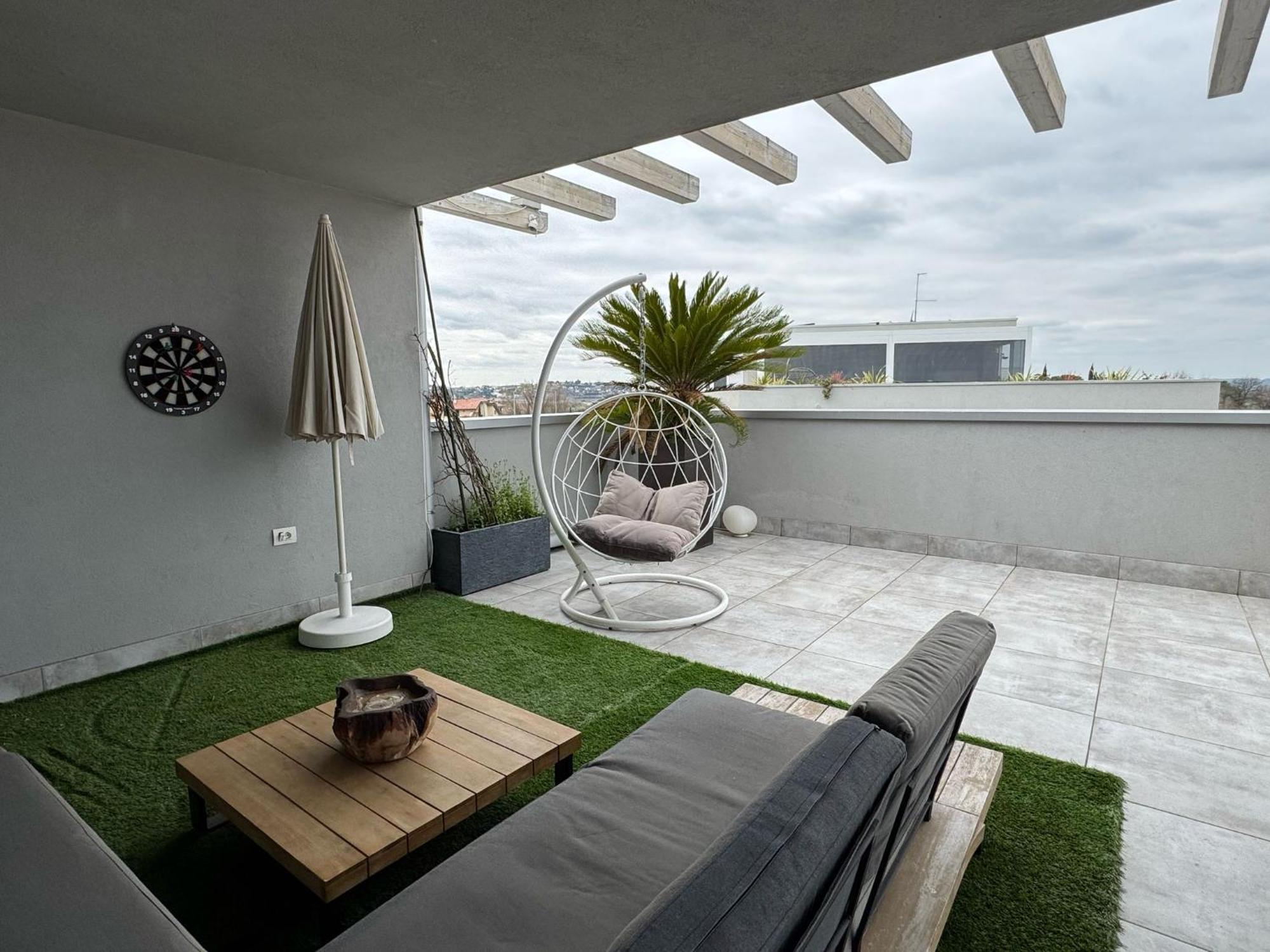 Сasa de vacaciones The Jazz Terrace - Relaxing Place With Pool